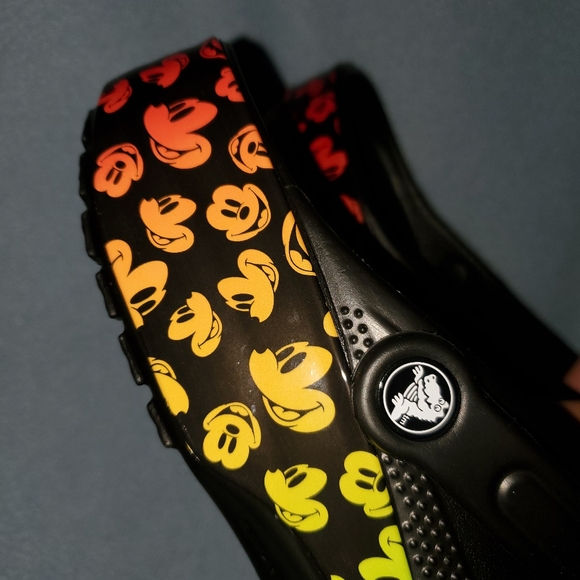 Disney Mickey Rainbow Crocs - Picture 6 of 10